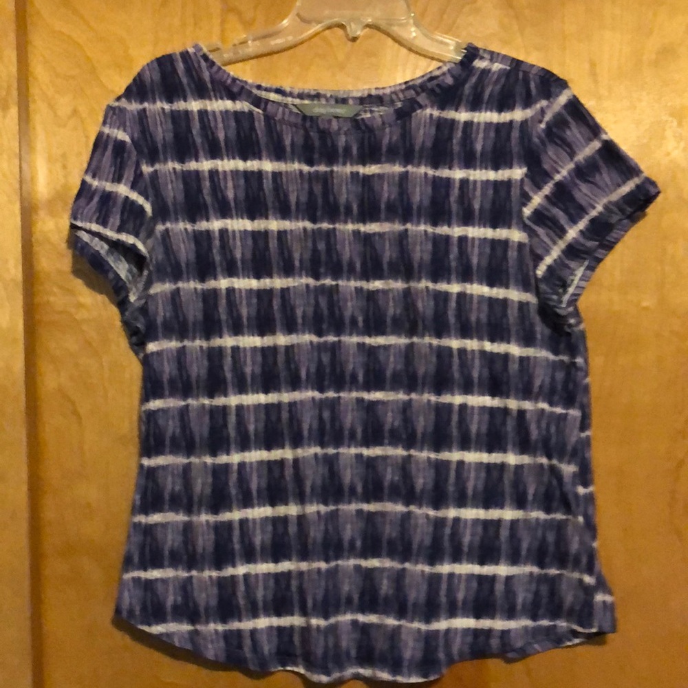 Daisy Fuentes, ladies, purple, short-sleeve top, T-shirt. Size large.